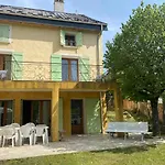 Semesterbostad Maison De Caractere Avec Cheminee Au Centre De De Lans - Fr-1-515-4